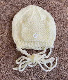 White knitted hat.